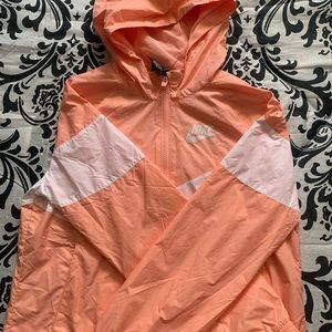 Girls Nike windbreaker (Large)